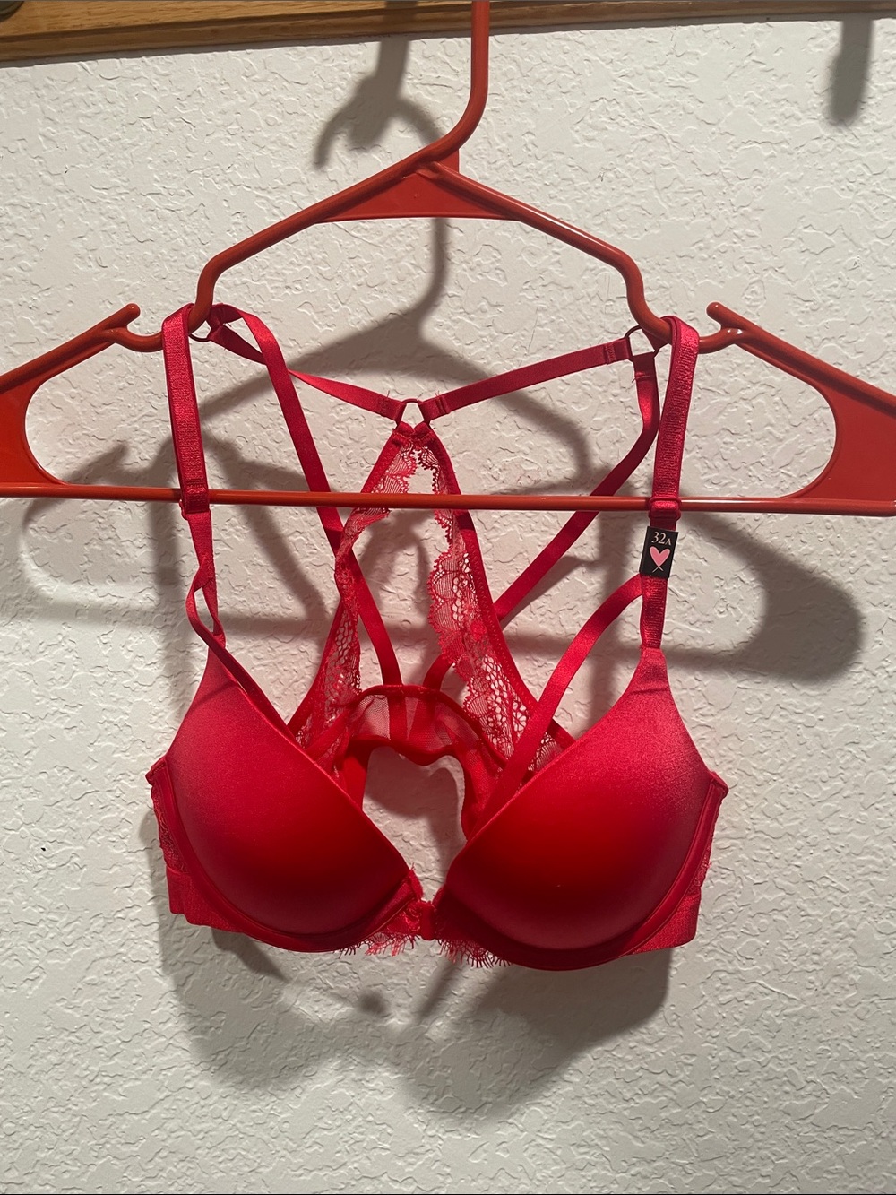 Victoria's Secret Red Lace Strappy Push-Up Bra